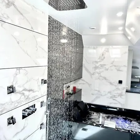Loft Evasion Luxe Jacuzzi Apartment Reims